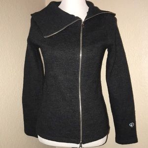 🤩 KUHL Merino Wool Sweater